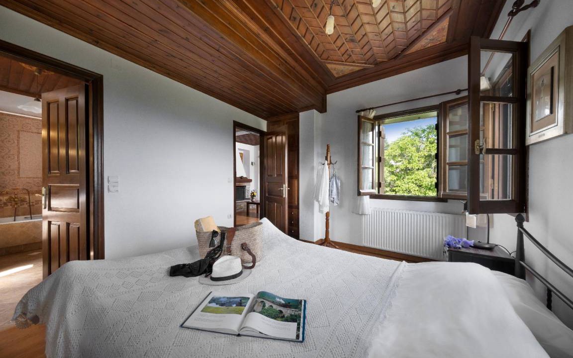 Photo of Bedroom in Milies