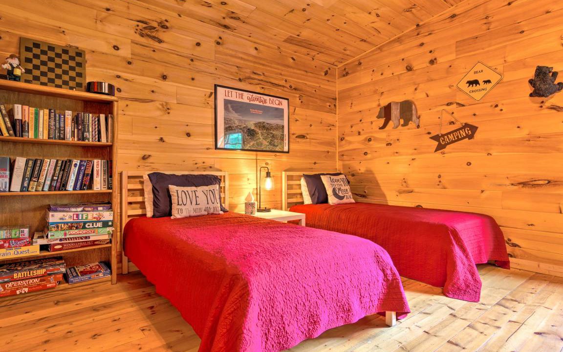 Photo of Bedroom in Lake Lure
