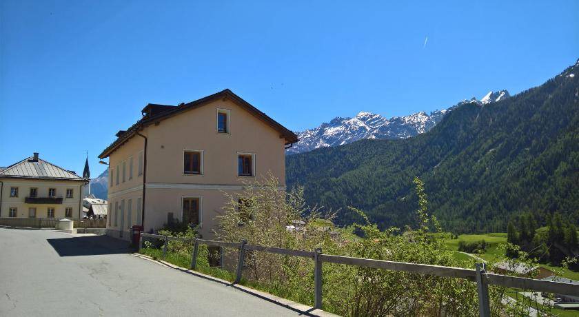 Photo of Others in Ardez
