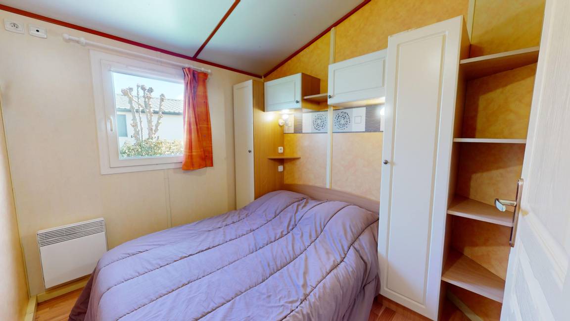 Photo of Bedroom in Brem Sur Mer