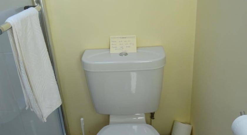 Photo of Bathroom in Grafton Regis