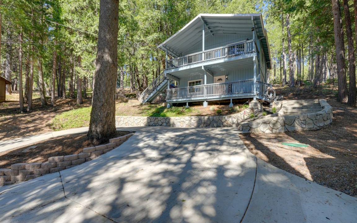 Photo of Others in Pollock Pines