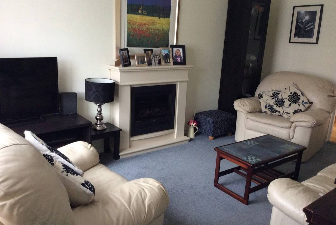 Photo of Livingroom in Reading