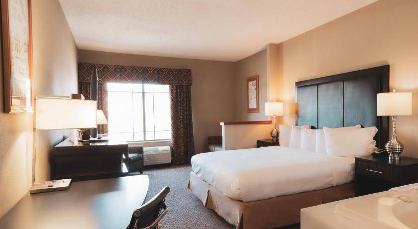 Photo of Bedroom in Pewaukee