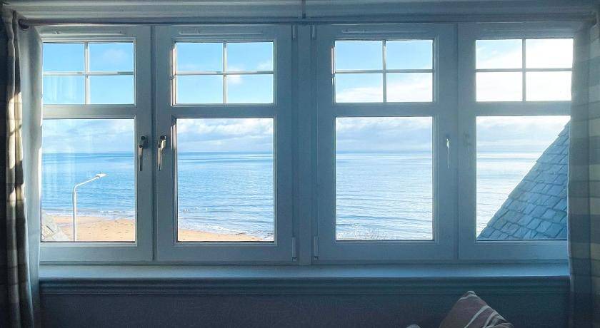 Photo of Others in Whiting Bay
