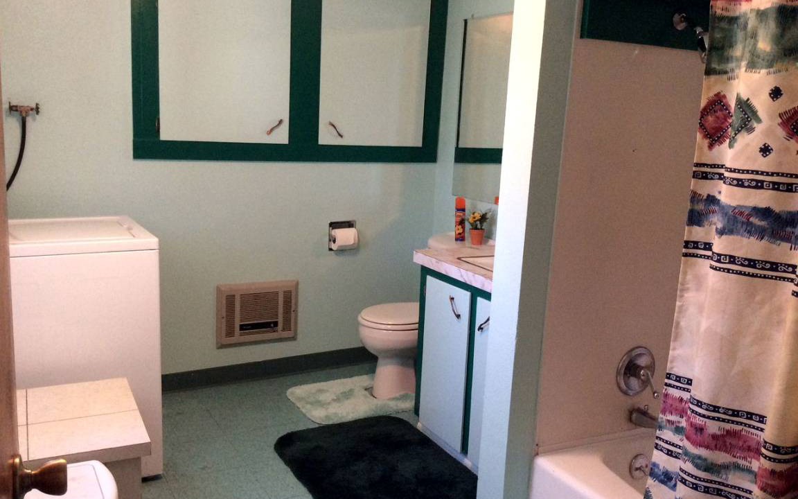 Photo of Bathroom in Elk City