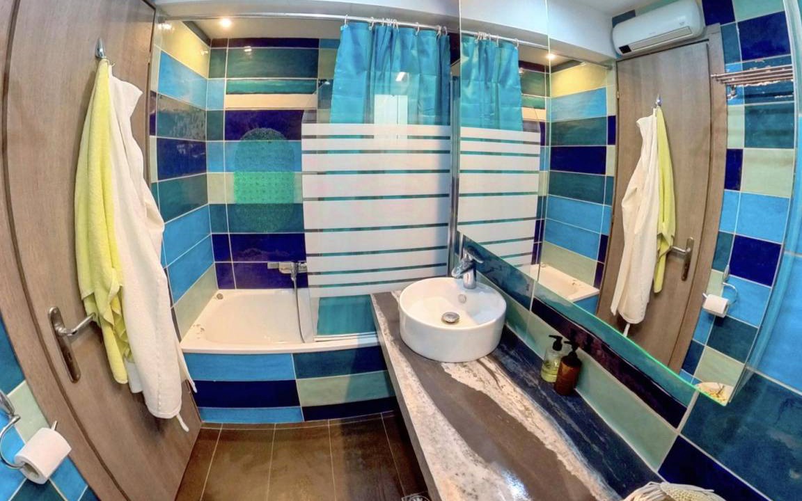 Photo of Bathroom in Haraki