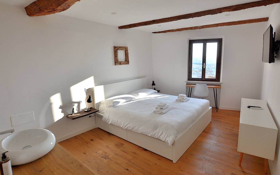 Photo of Bedroom in Calmasino