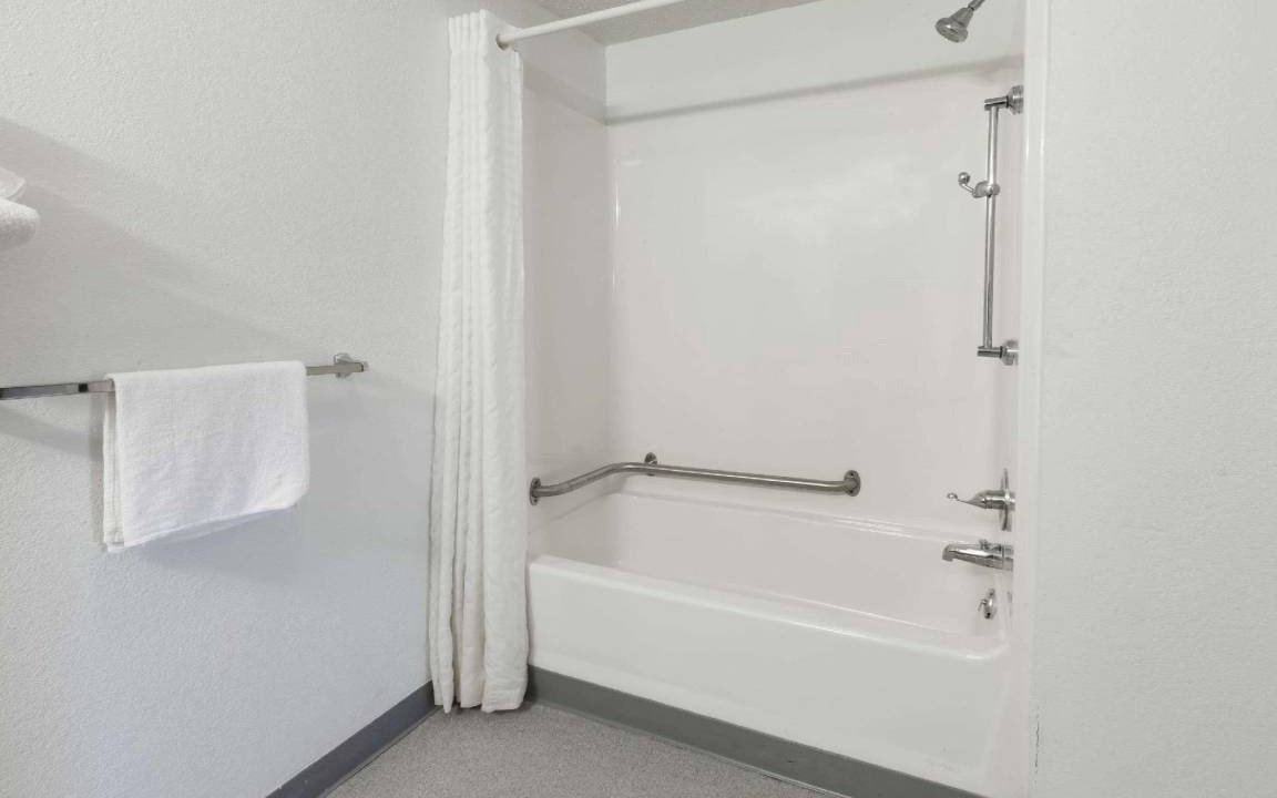 Photo of Bathroom in Flint