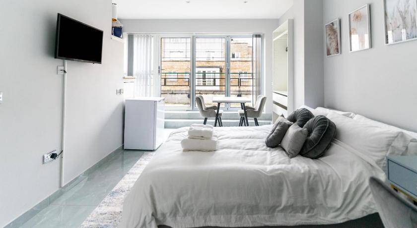 Photo of Bedroom in Island Gardens