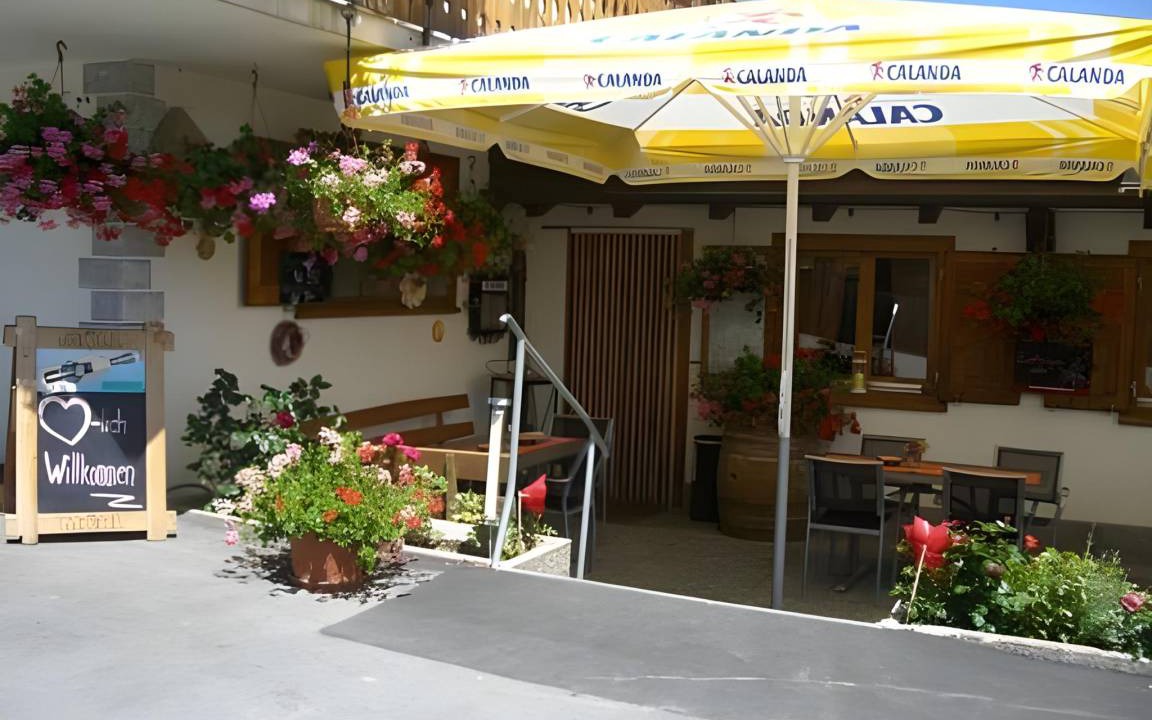 Photo of Others in Vella