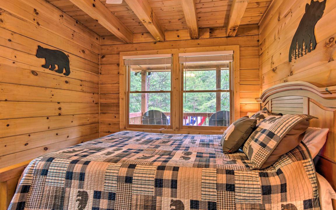 Photo of Bedroom in Lake Lure