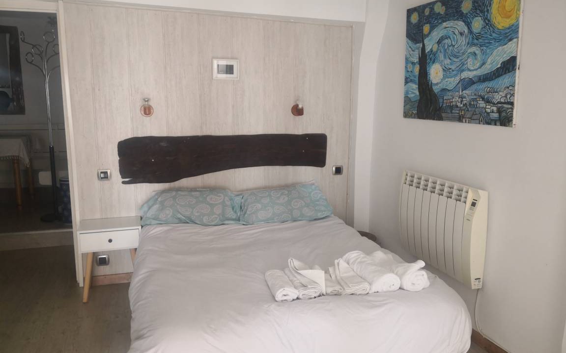 Photo of Bedroom in Elantxobe