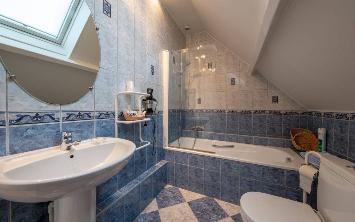 Photo of Bathroom in Saint-Benoit-sur-Loire