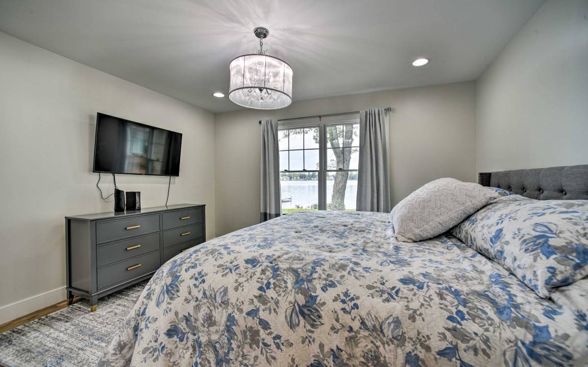 Photo of Bedroom in Lake Fenton