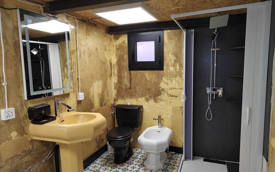 Photo of Bathroom in Beziers
