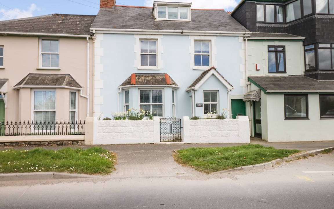 Photo of Others in Instow