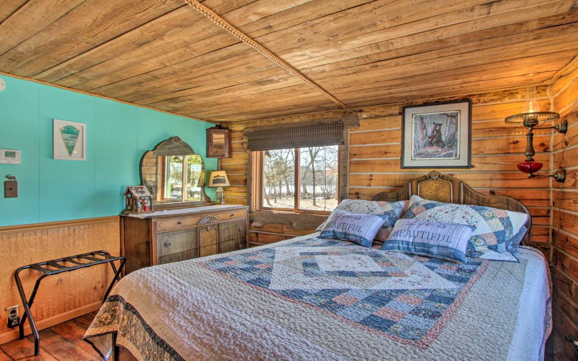 Photo of Bedroom in Nekoosa