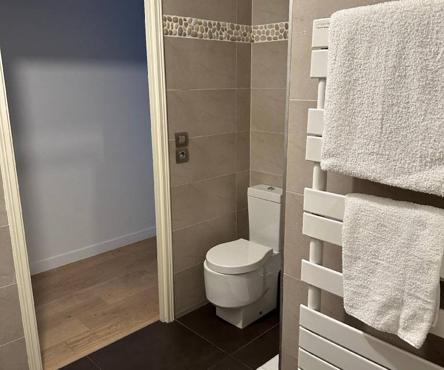 Photo of Bathroom in Batignolles