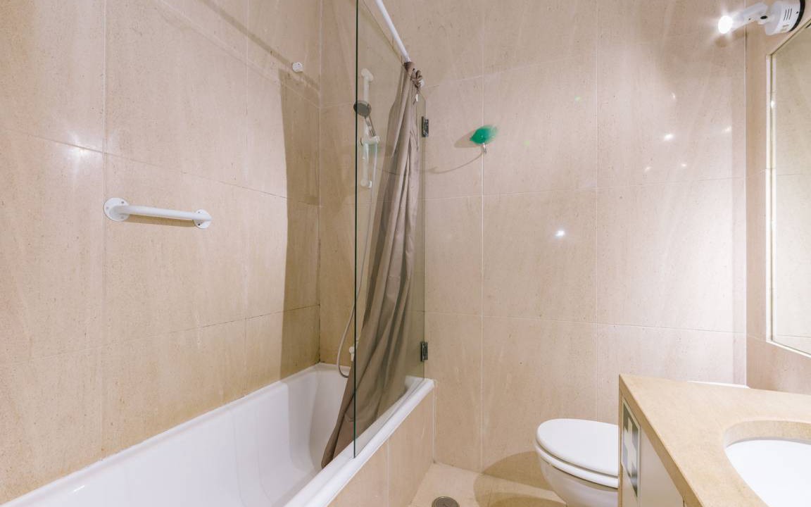 Photo of Bathroom in Estoril