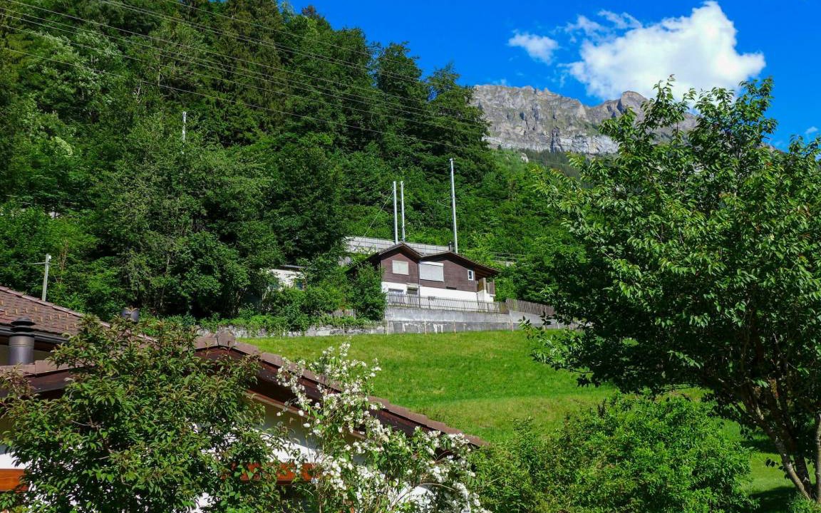 Photo of Others in Kandergrund