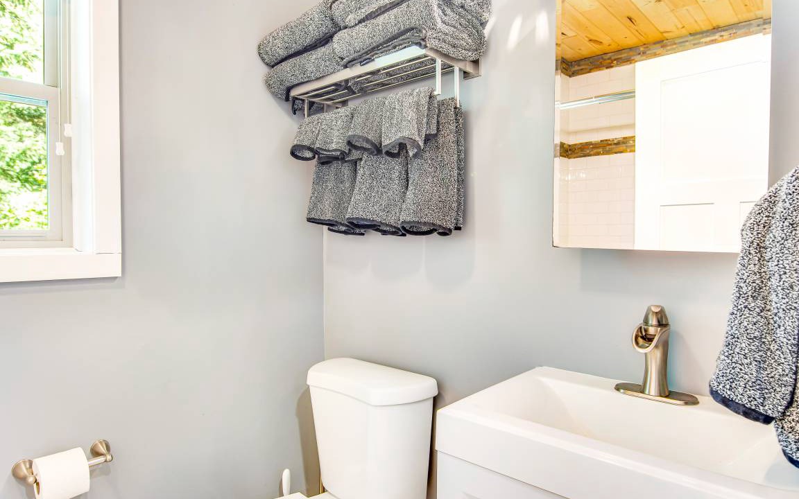 Photo of Bathroom in Snoqualmie Pass