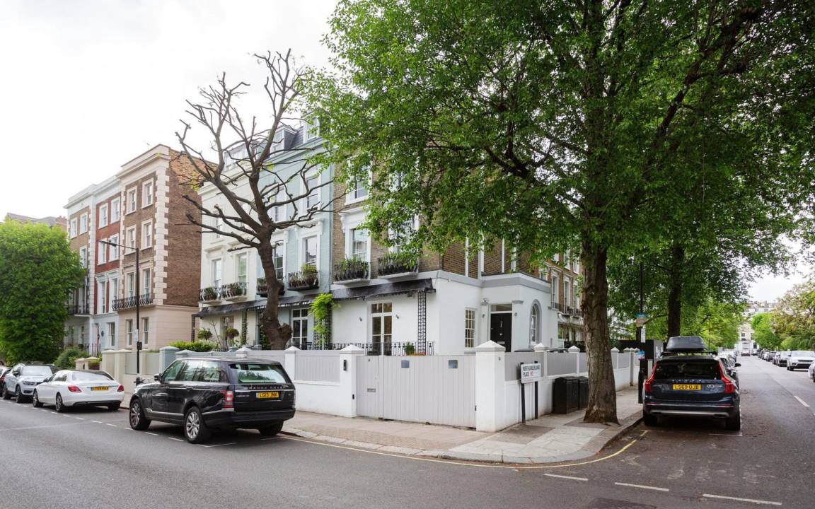 Photo of Others in Notting Hill