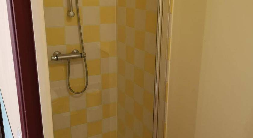 Photo of Bathroom in Servies-en-Val