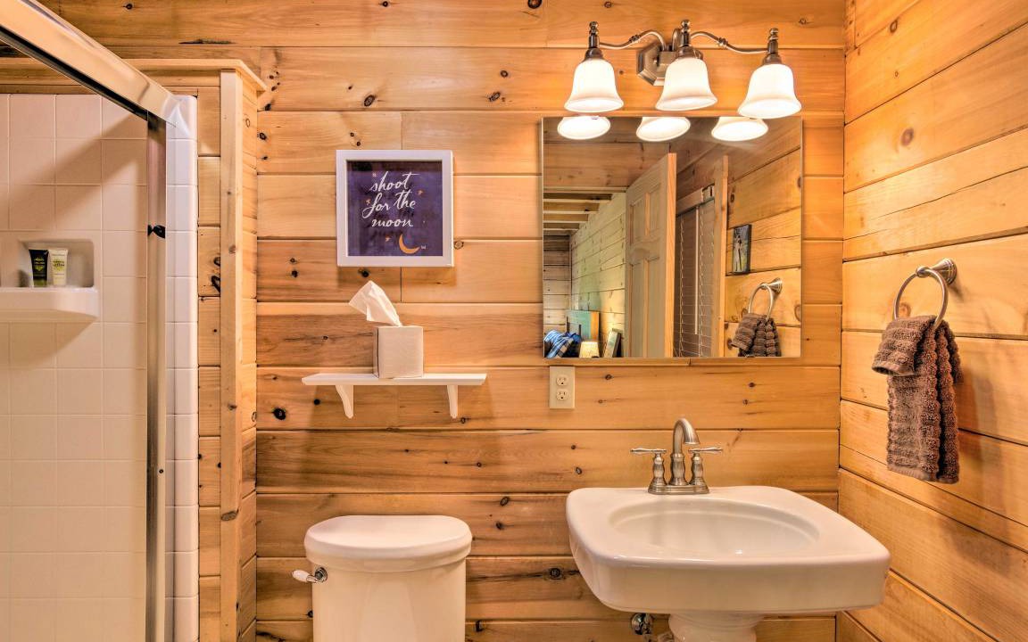 Photo of Bathroom in Lake Lure