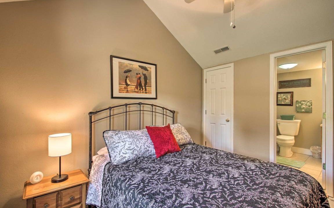 Photo of Bedroom in Ironton