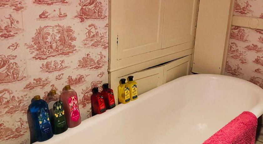 Photo of Bathroom in Uplands