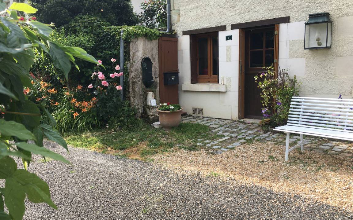 Photo of Others in Veuil