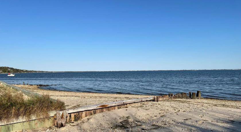 Photo of Others in Hampton Bays