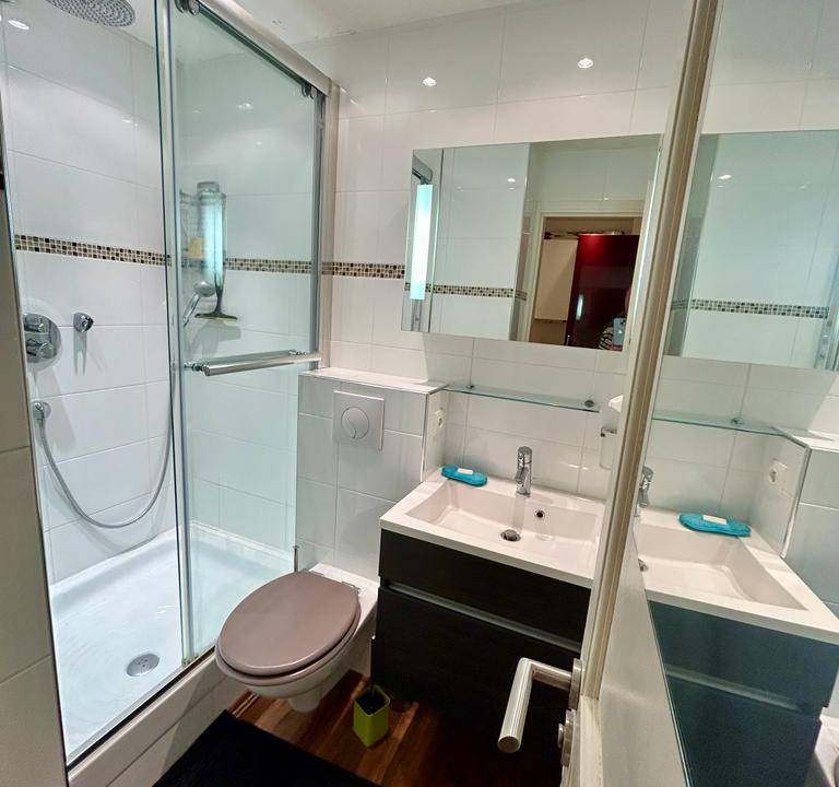 Photo of Bathroom in Saint-Etienne-en-Devoluy