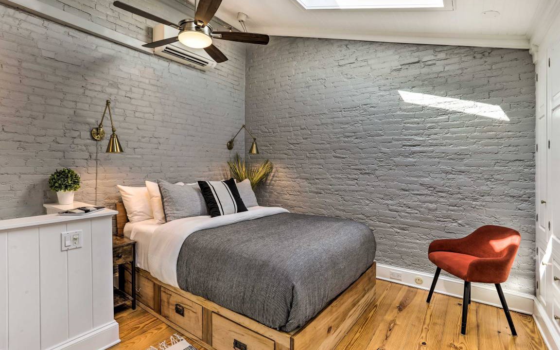 Photo of Bedroom in Queen Village