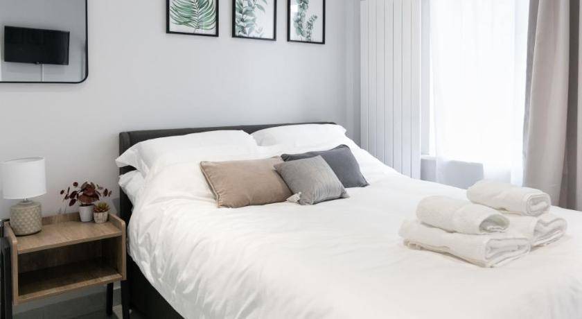 Photo of Bedroom in Island Gardens