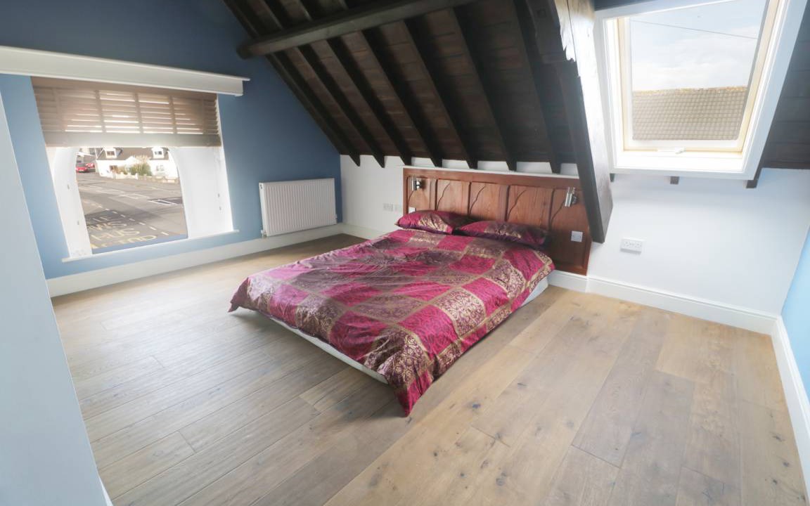 Photo of Bedroom in Crynant