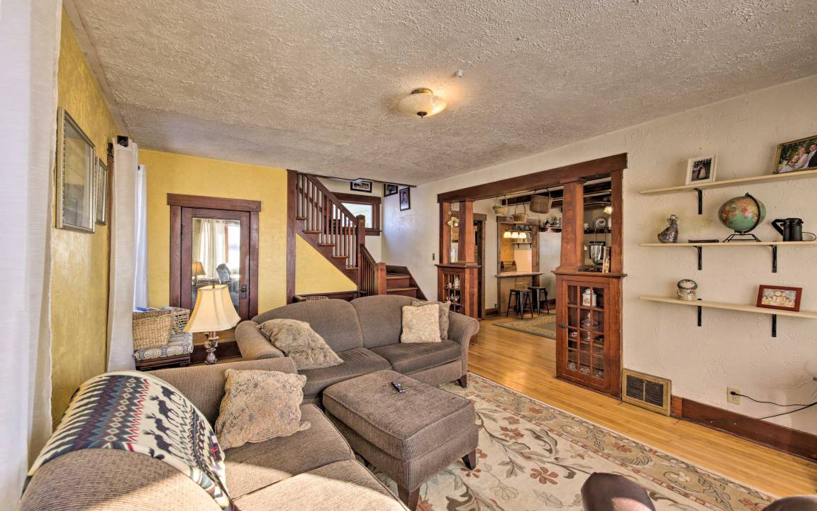 Photo of Livingroom in Watertown