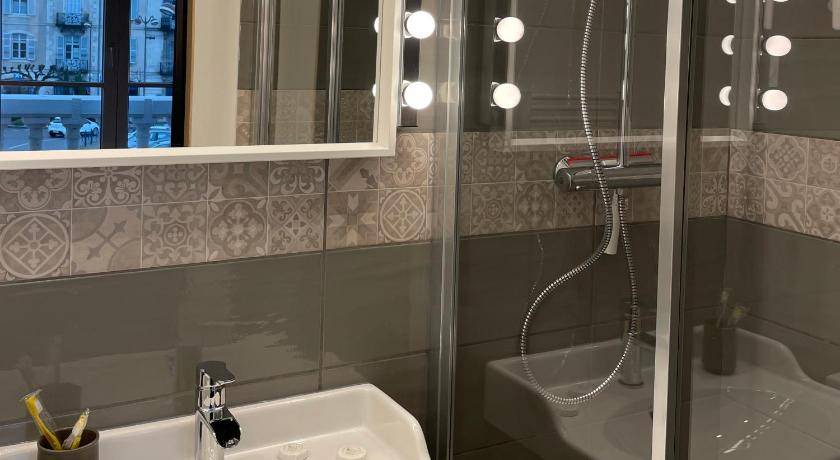 Photo of Bathroom in Dole
