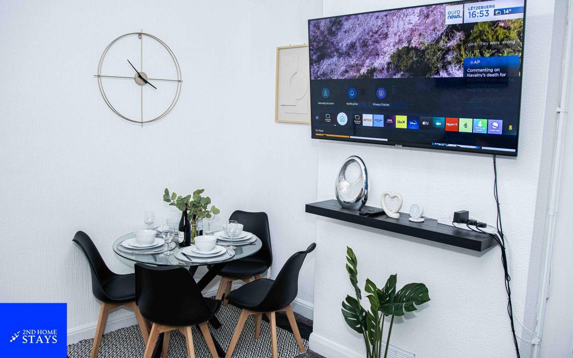 Photo of Livingroom in Stoke-on-Trent