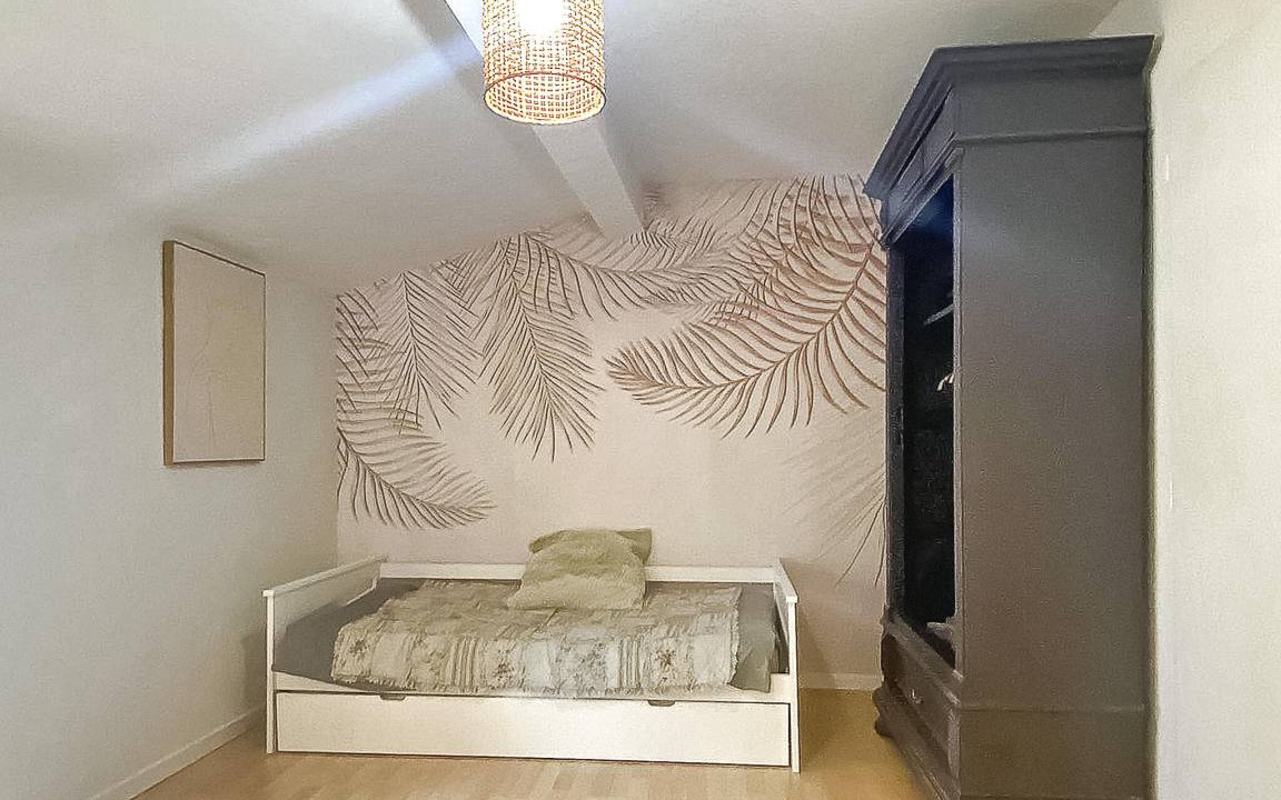 Photo of Bedroom in Illats