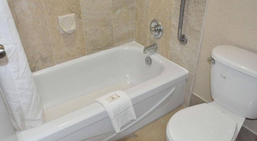 Photo of Bathroom in Clearbrook