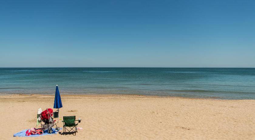 Photo of Others in Neptun