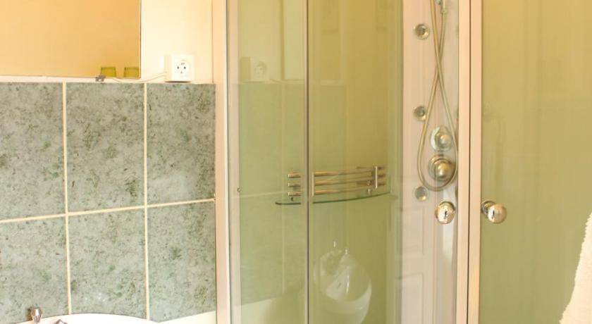 Photo of Bathroom in Biert