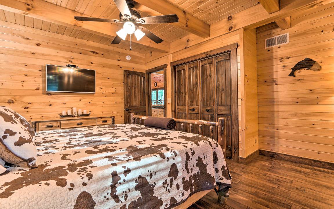 Photo of Bedroom in Logan