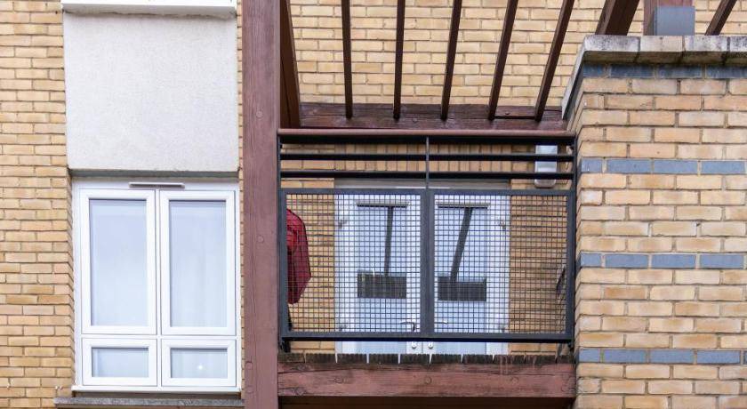 Photo of Patio Balcony in Island Gardens