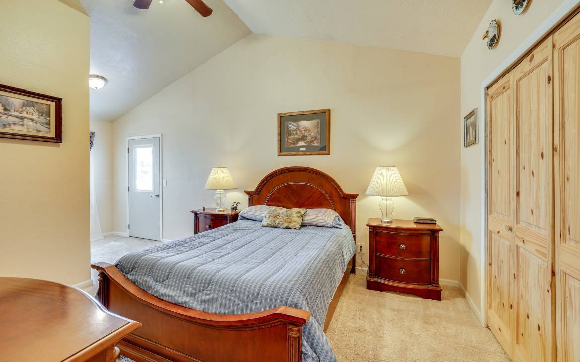 Photo of Bedroom in Stites