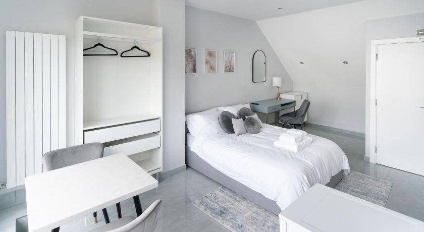 Photo of Bedroom in Island Gardens