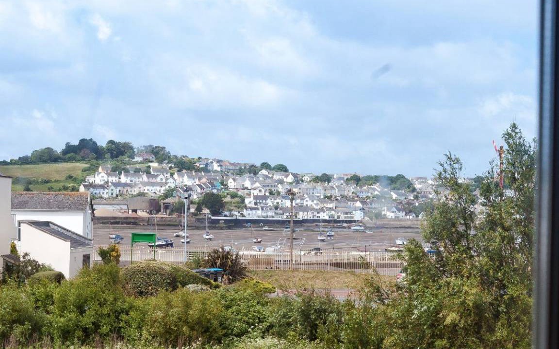 Photo of Others in Instow