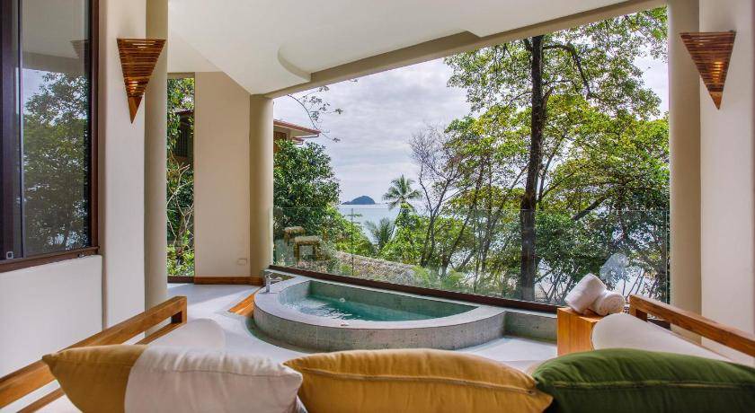 Photo of Others in Manuel Antonio